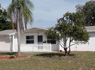 5228 School Rd, New Pt Richey, FL 34653