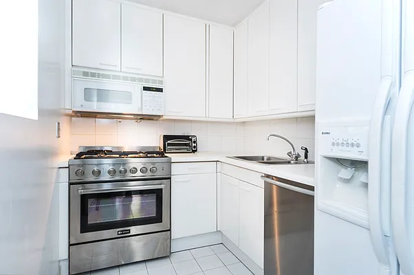 Rented by RSNY Realty | media 5
