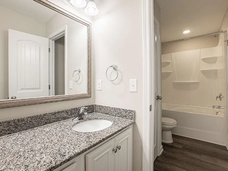 30 Ellis Cir — Photo 34