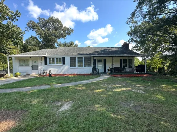 334 E Main St, Donalds, SC 29638