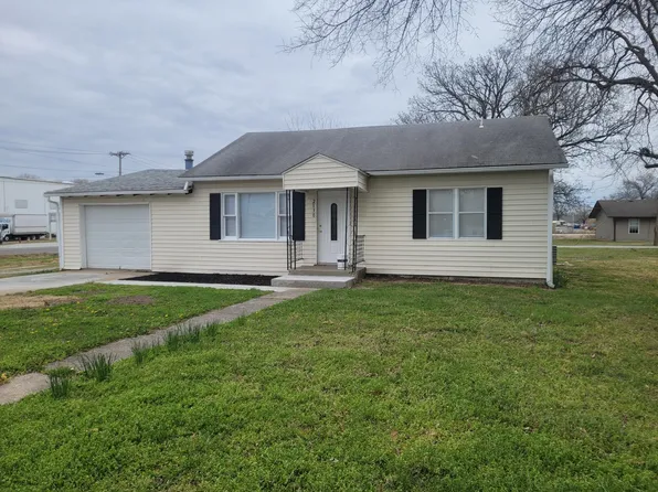 2130 E St NW, Miami, OK 74354