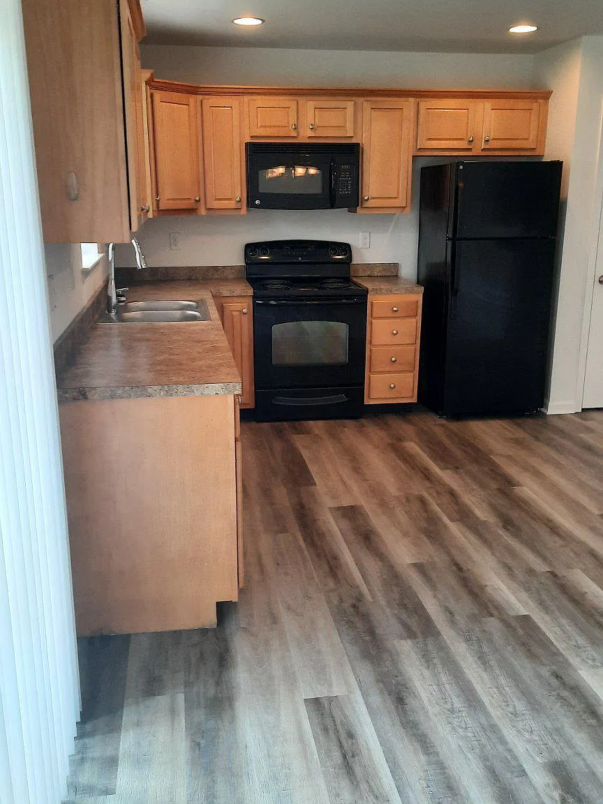 3 bed, 2.5 bath, 2000 sqft, $2,000 — Photo 4