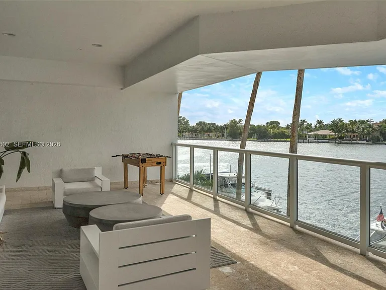 5900 Collins Ave #408 — Photo 44