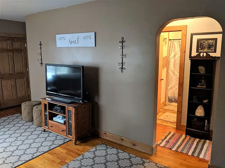 1012 Baldwin Ave — Photo 4