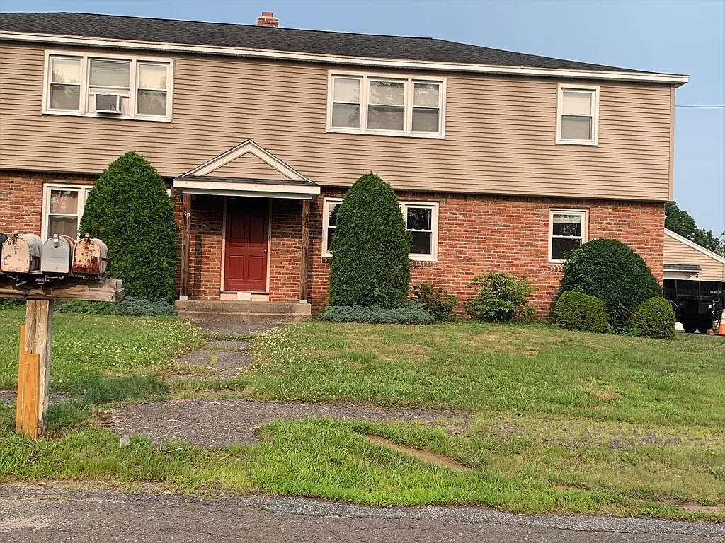 2 bed, 970 sqft, $1,850 — Photo 1