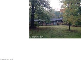 7366 Briar Hill Dr, Kirtland, OH