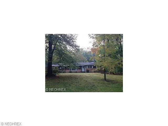 7366 Briar Hill Dr photo 1
