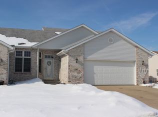 2367 Caton Crest Dr, Crest Hill, IL 60403