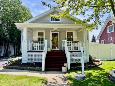 506 Woodside Ln, Bay City, MI, 48708