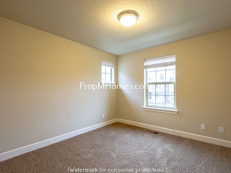 10655 SW Barber St — Photo 13