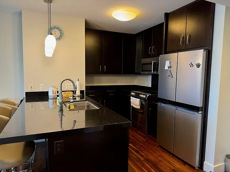 1189 Waimanu St — Photo 5