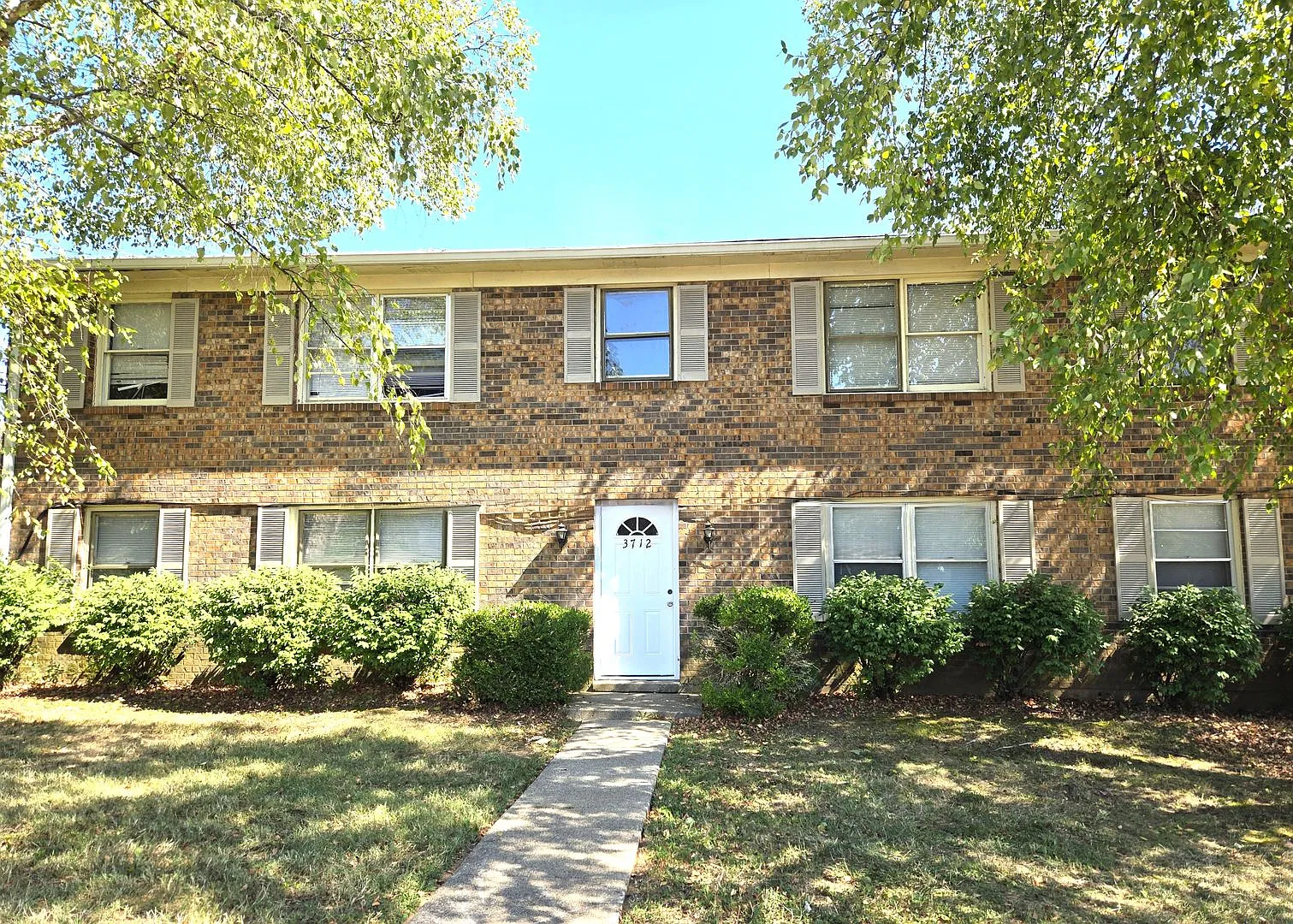 Camelot 2 Bedrooms. 1st Floor Apartment. 20261008 — Photo 1