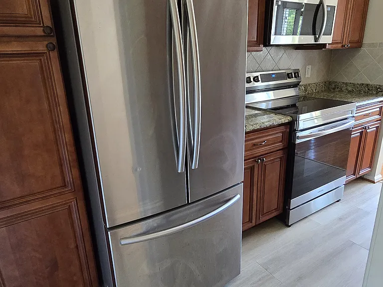 3814 Summerwood Ct — Photo 20