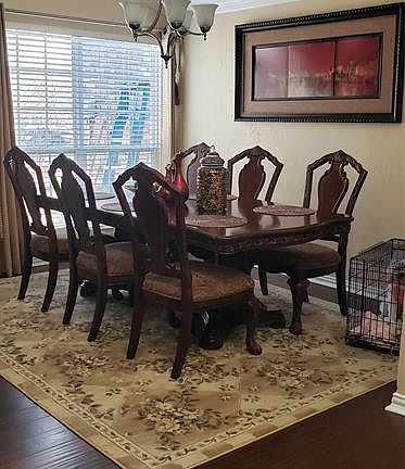 2nd image of 2019 Wedgewood Ln