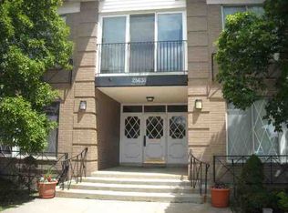 25630 Southfield Rd, Southfield, MI 48075