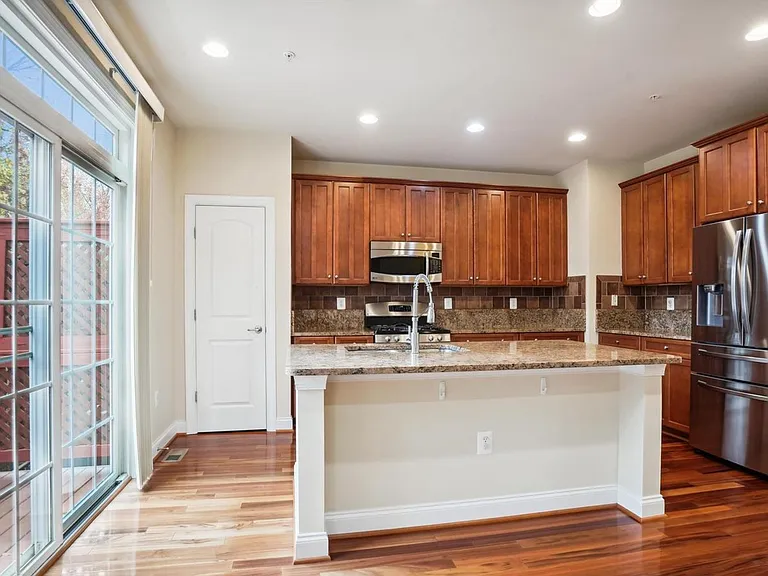 8062 Criaza Branch Ct — Photo 12
