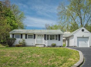 74 Cumberland Rd, Fishkill, NY 12524