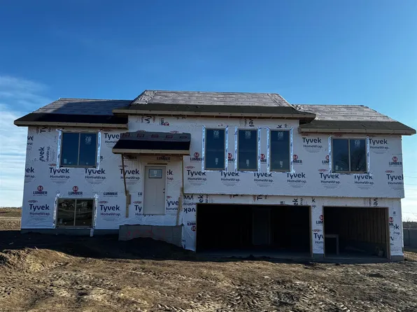 1093 Willow Ave, Seward, NE 68434