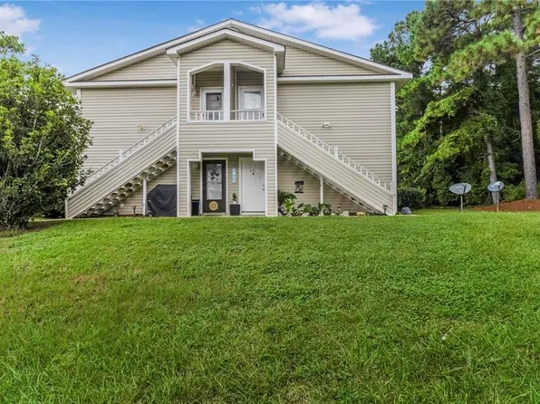 110 5th St APT A203, Daphne, AL 36526