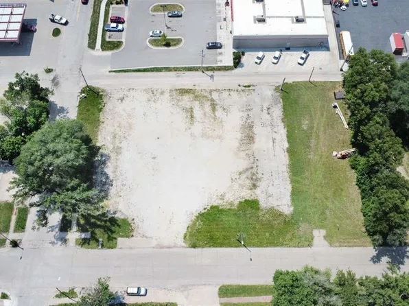 501 Yuma St, Manhattan, KS 66502