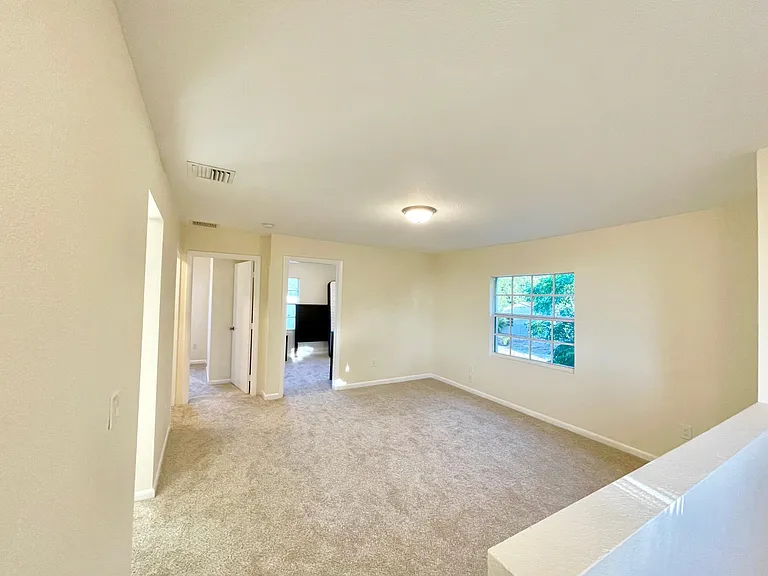 5555 Garden Ave #2 — Photo 3