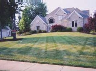 981 Chinaberry Cir S, Macedonia, OH 44056