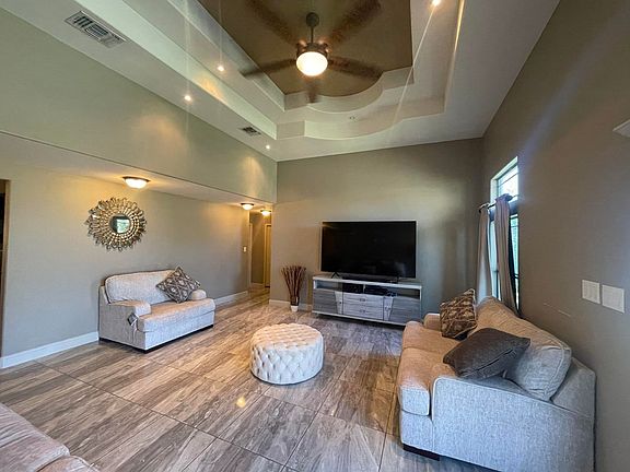 3rd image of 1170 El Venado Dr