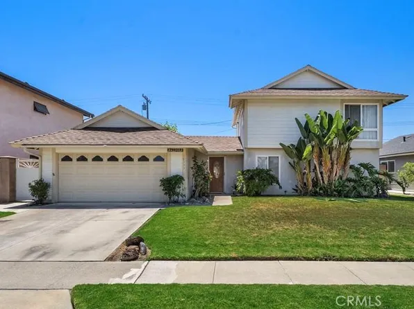 18333 Jacaranda St, Fountain Valley, CA 92708