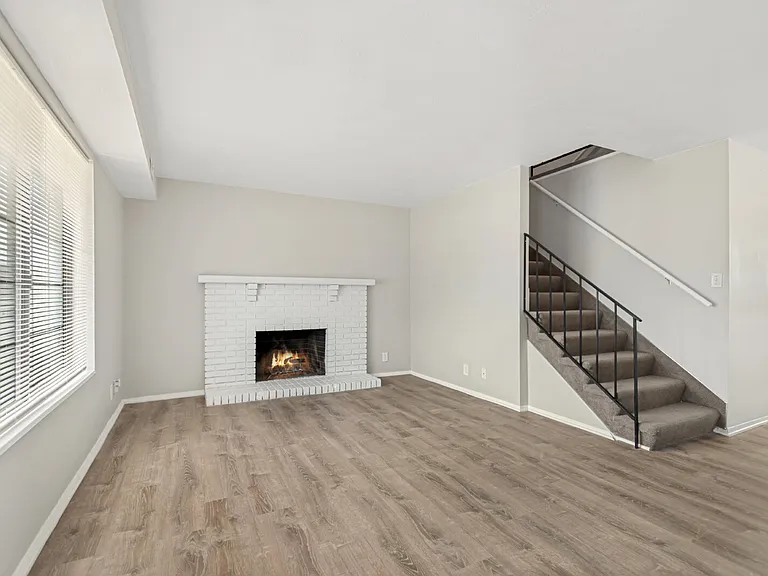 2314 S 700 E — Photo 1