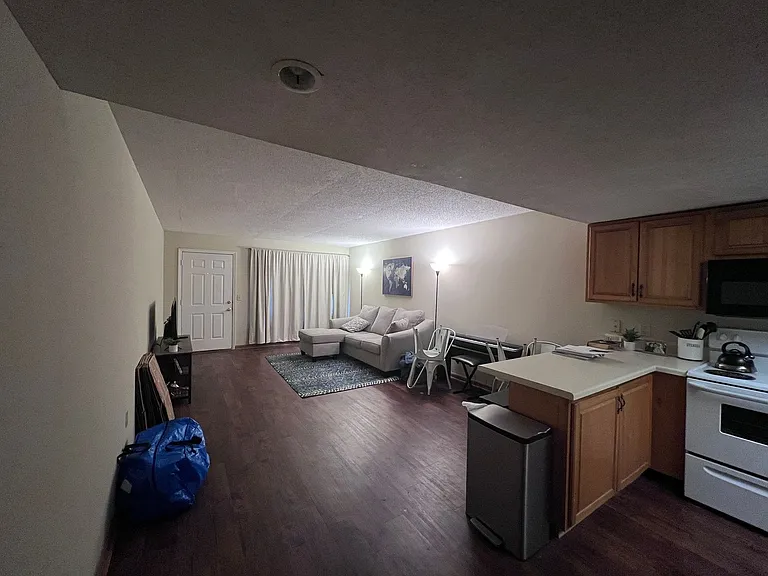 449 Harper Ave #11 — Photo 6