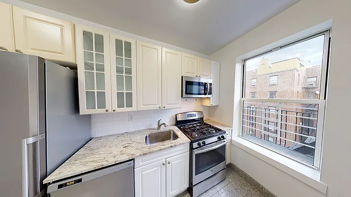 Rented by AZ REALTY NYC LLC | media 4