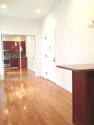 Rented by Level Group | media 25