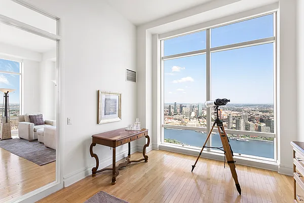 Rented by Compass | media 20