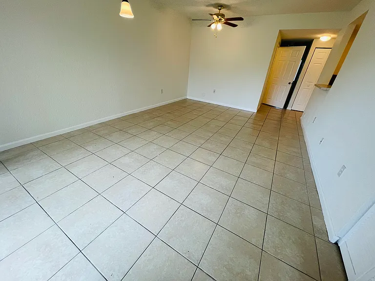1055 Golden Lakes Blvd #212 — Photo 18