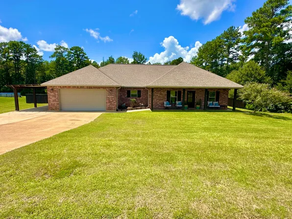 118 Woods Rd, Leesville, LA 71446