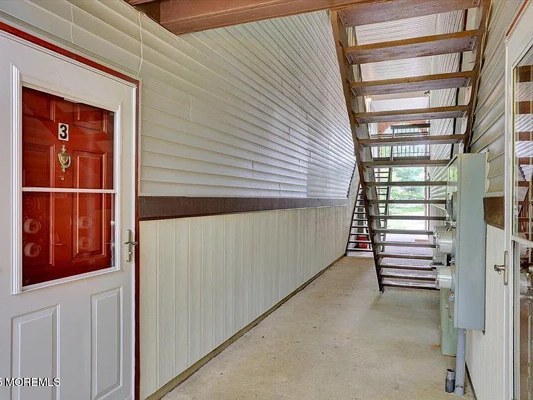 5-3 Portland Ct #3 — Photo 12