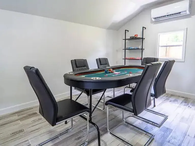 Building's Lounge
