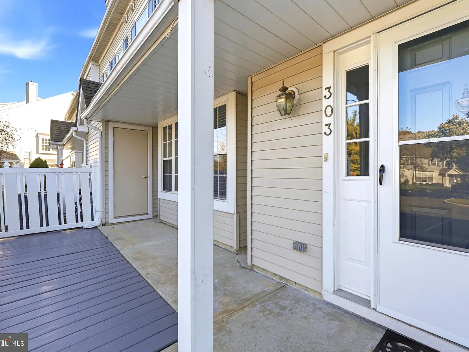 3 bed, 2.5 bath, 1693 sqft, $2,900 — Photo 3