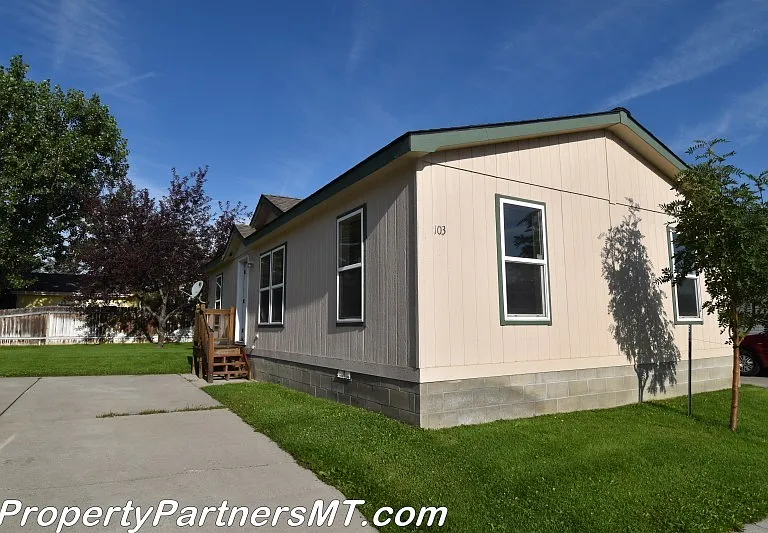 103 Sunlight Ave — Photo 2