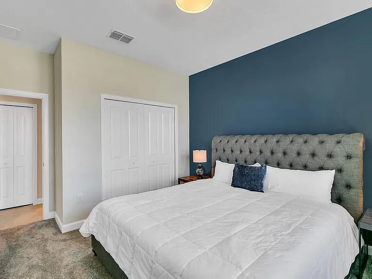 Bookmark Dr — Photo 6