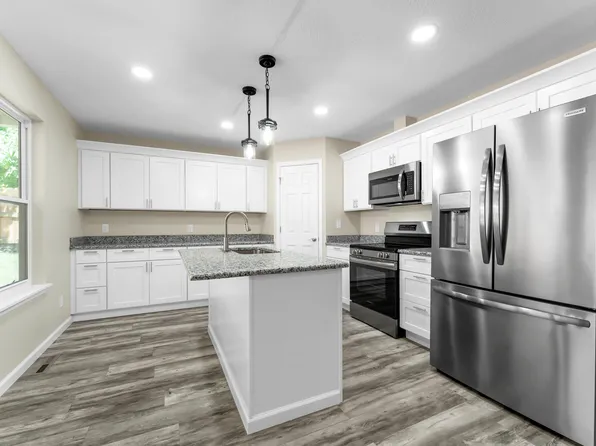 136 Mound Street, Forsyth, MO 65653