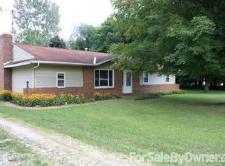 9204 Johnston Slagle Rd, Sidney, OH 45365