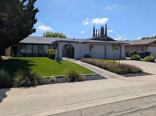 949 W Evergreen Ave, Visalia, CA 93277