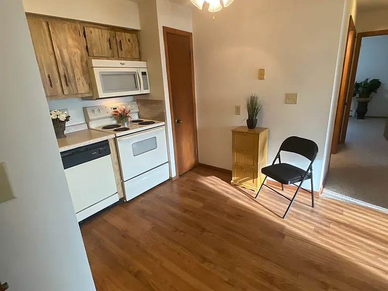 W151S7043 Cornell Cir #3 — Photo 3