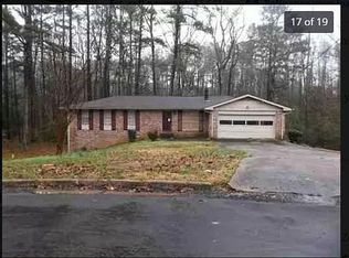 639 Cedrick Ln, Stone Mountain, GA 30087