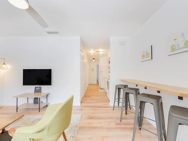 221 Nesmith Ave #A — Photo 7