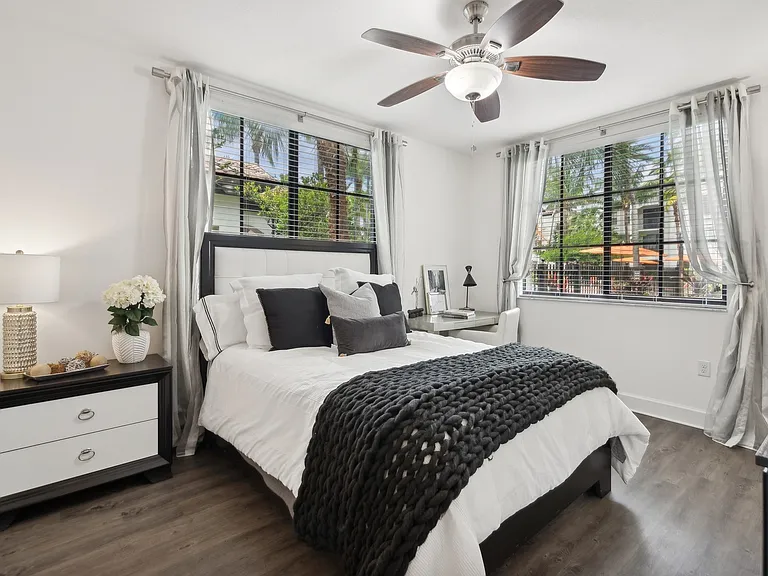 AMLI Toscana Place — Photo 16