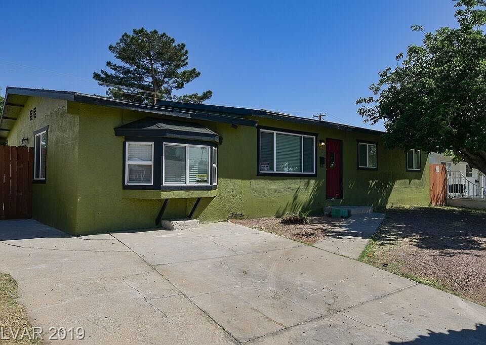 1st image of 3605 Budlong Ave