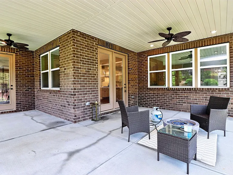 2105 Cadence Trace Dr — Photo 20