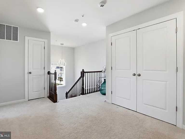 6702 Savannah Dr — Photo 27